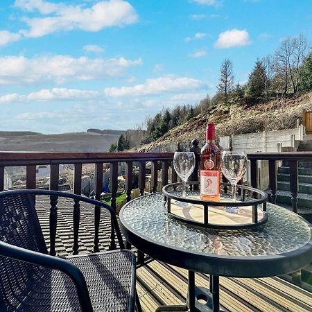 3 Bed Home In Tonypandy With Balcony View Room Llwynypia Exterior foto